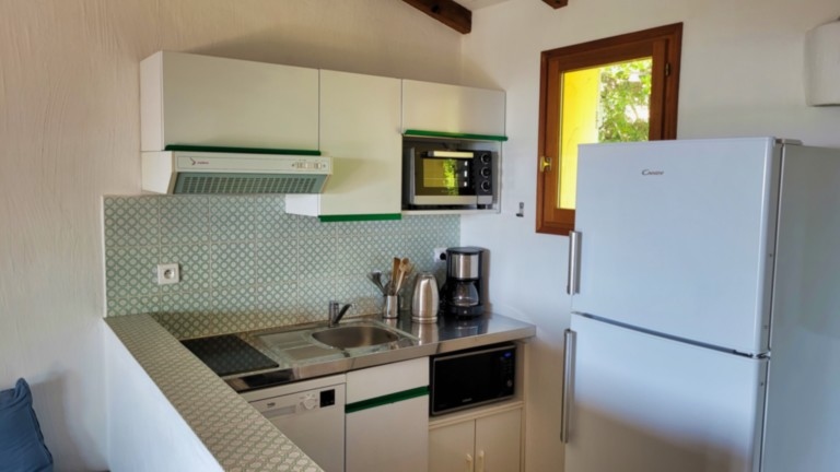 Kitchenette équipée (induction) - U Sole Livante