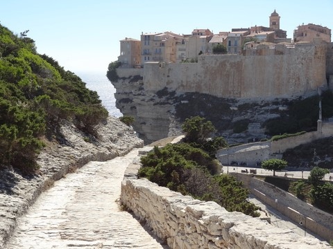 U Sole Livante à proximité vue sur la ville de Bonifacio
